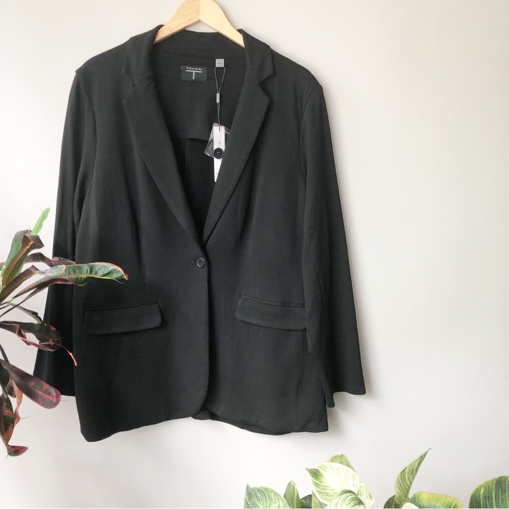 T TAHARI Woman Dark Black Soft Knit Blazer. New withTags. - Picture 9 of 9